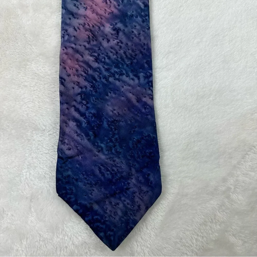 Edgemont Men's 100% Silk Neck Tie Blue Pink Cosmic Print Artsy Watercolor Planet